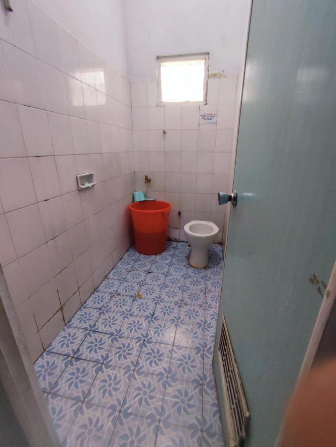 Oyo 90865 Hotel Kusuma Purwakarta การาวัง ภายนอก รูปภาพ