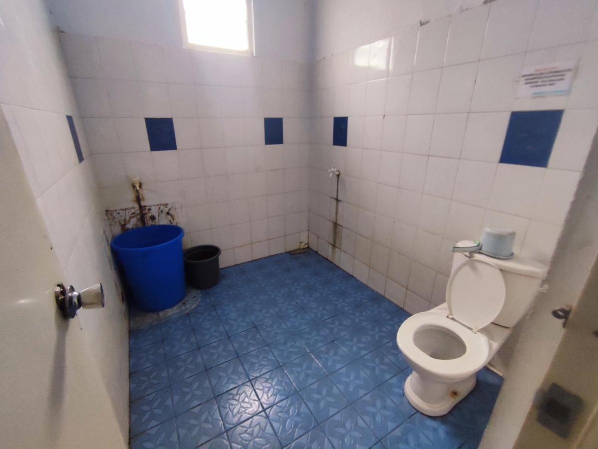 Oyo 90865 Hotel Kusuma Purwakarta การาวัง ภายนอก รูปภาพ